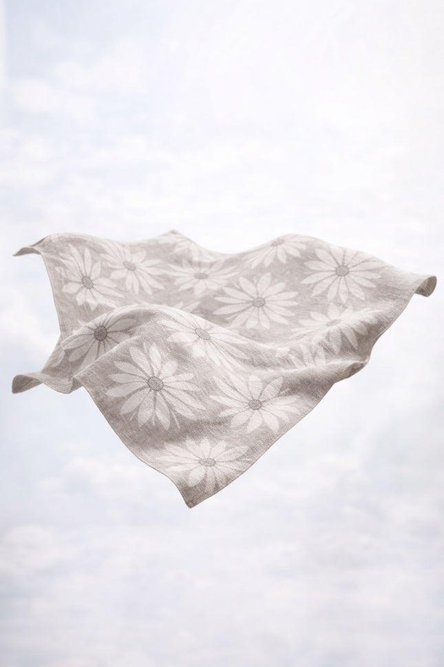 Cotton Throw - Daisy Day - Cozy Living Room , Bedroom Throws